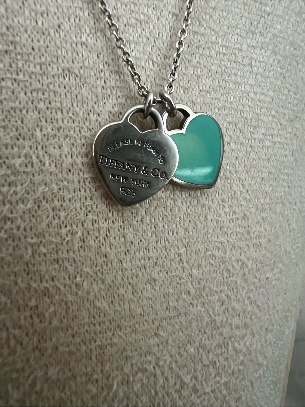 Tiffany & Co. Silver Mini Double Heart Pendant Necklace - Picture 5 of 9